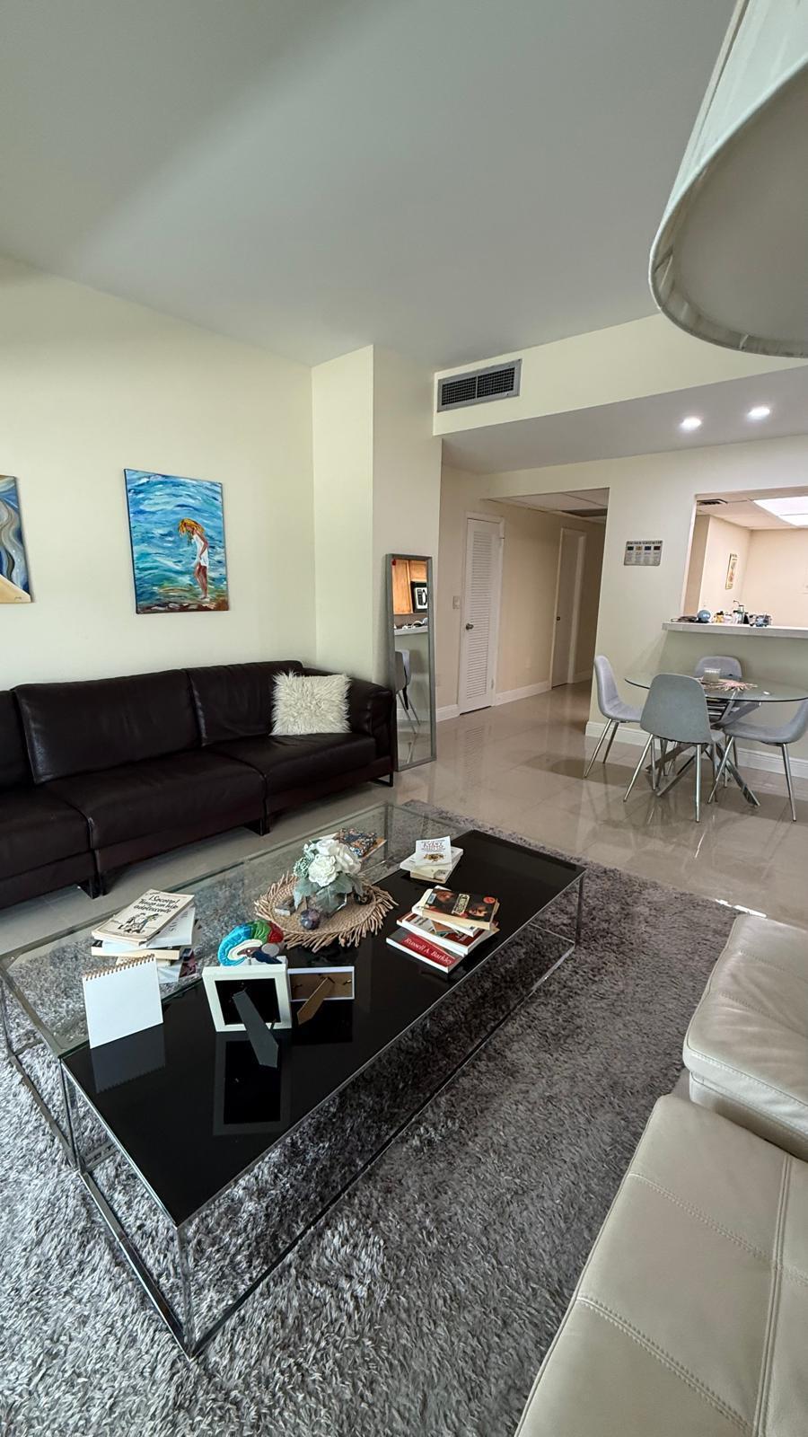 image Arlen House West28