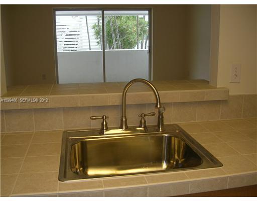 image Arlen House West4