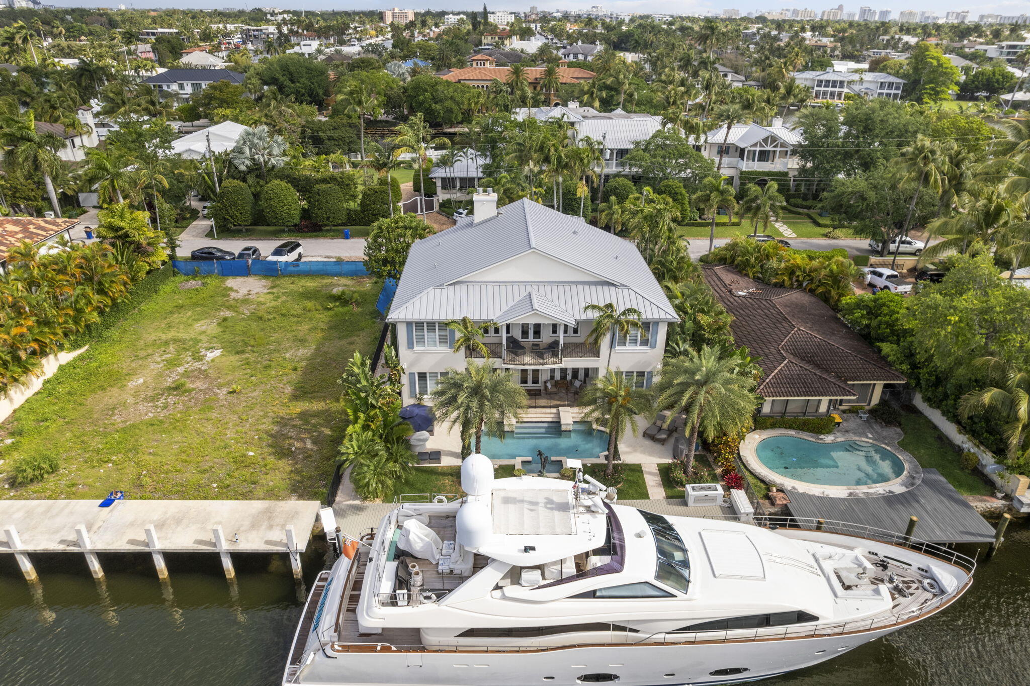1780 SE 9th Fort Lauderdale, FL 33316