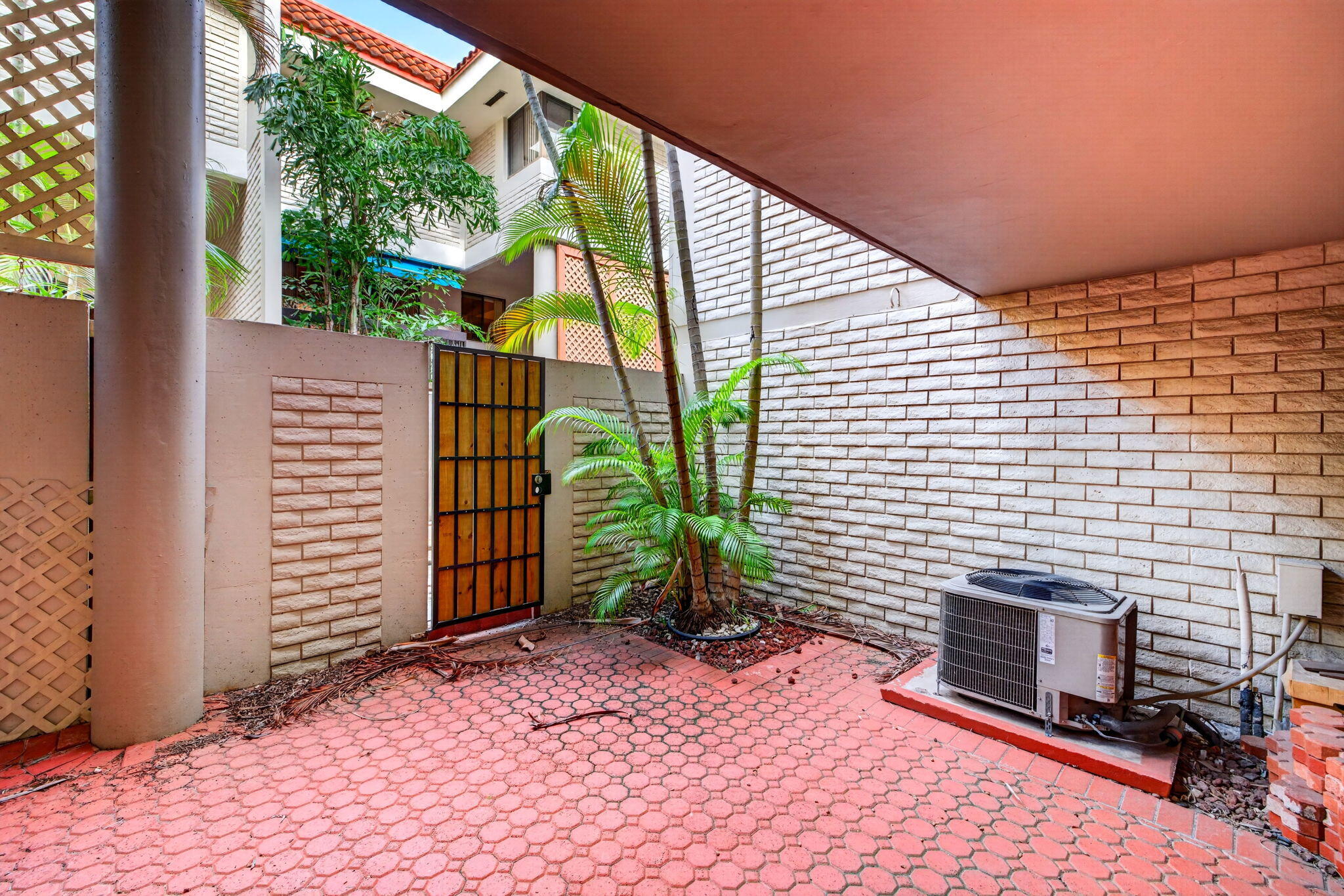 1401 NE 9th #20 Fort Lauderdale, FL 33304