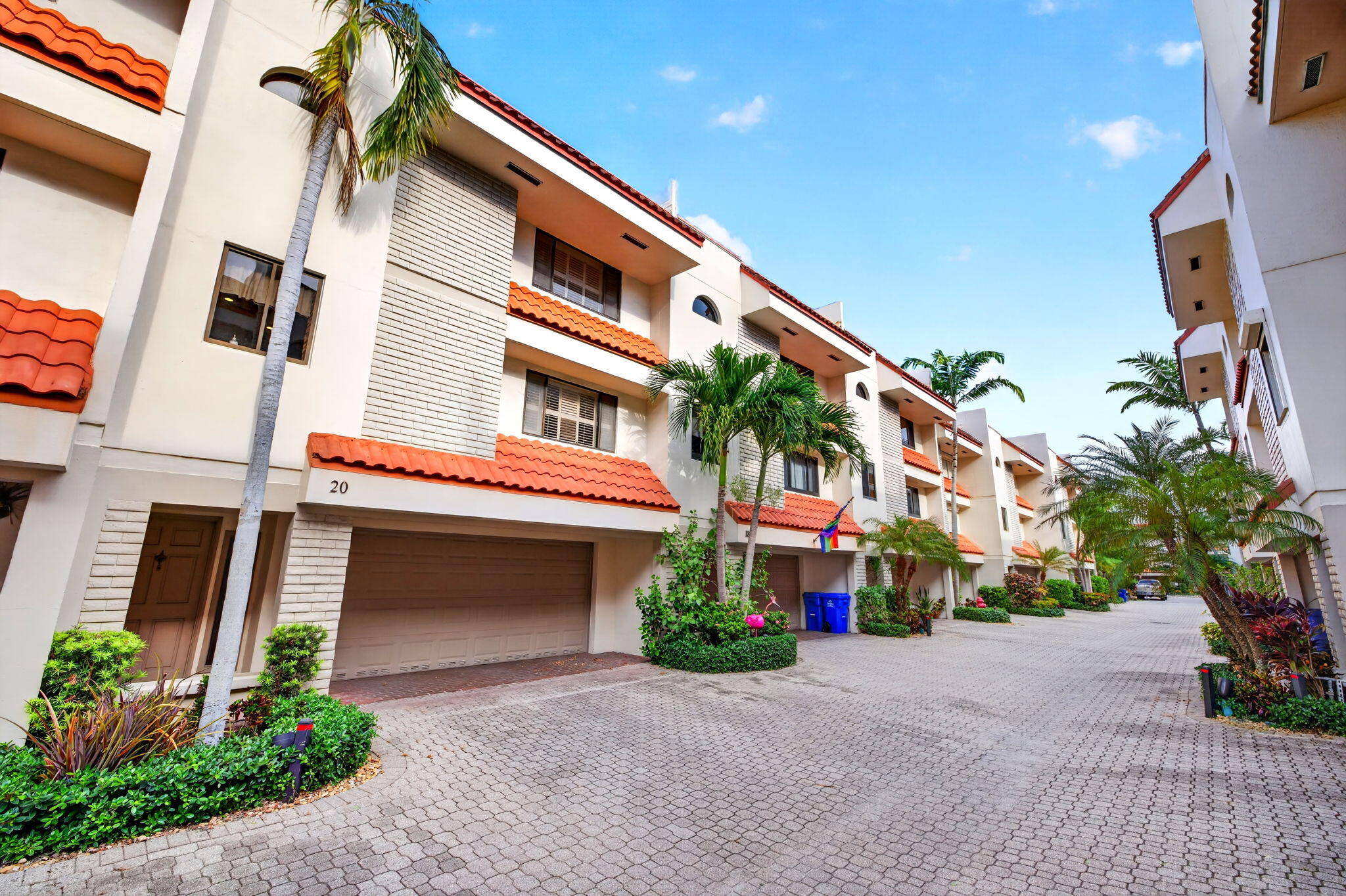 1401 NE 9th #20 Fort Lauderdale, FL 33304