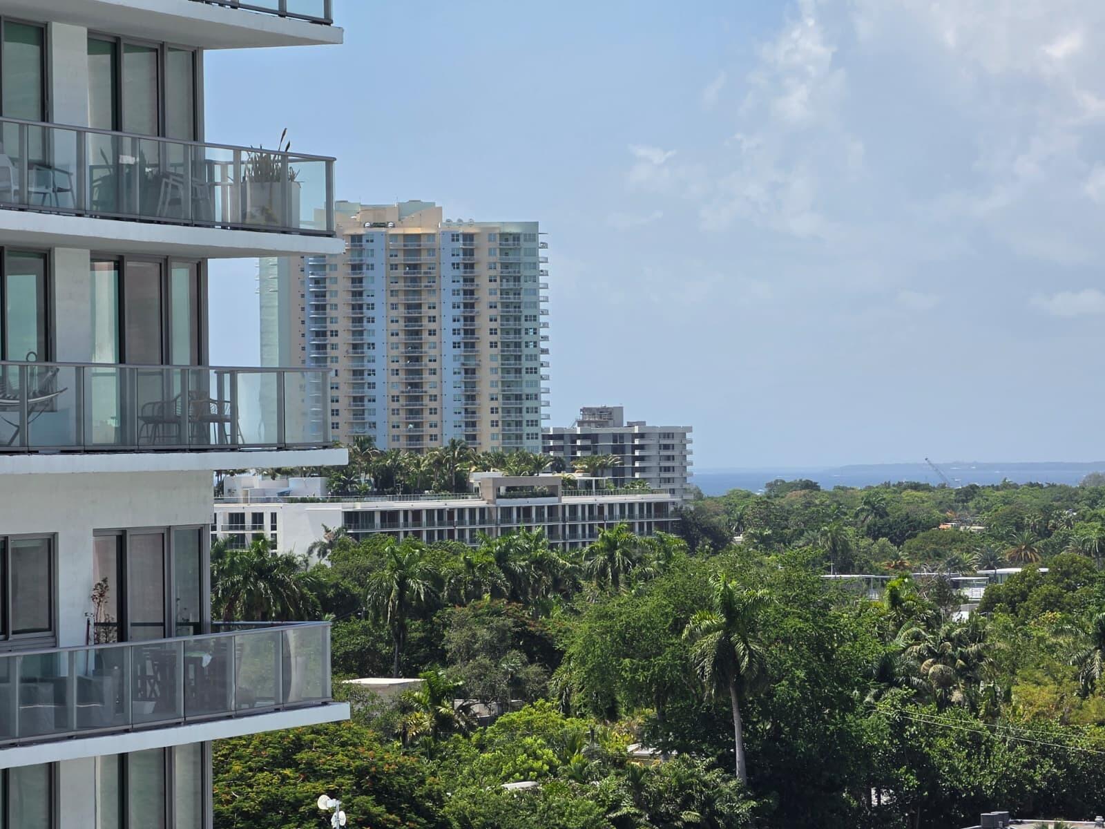 1611 SW 2nd #808 Miami, FL 33129