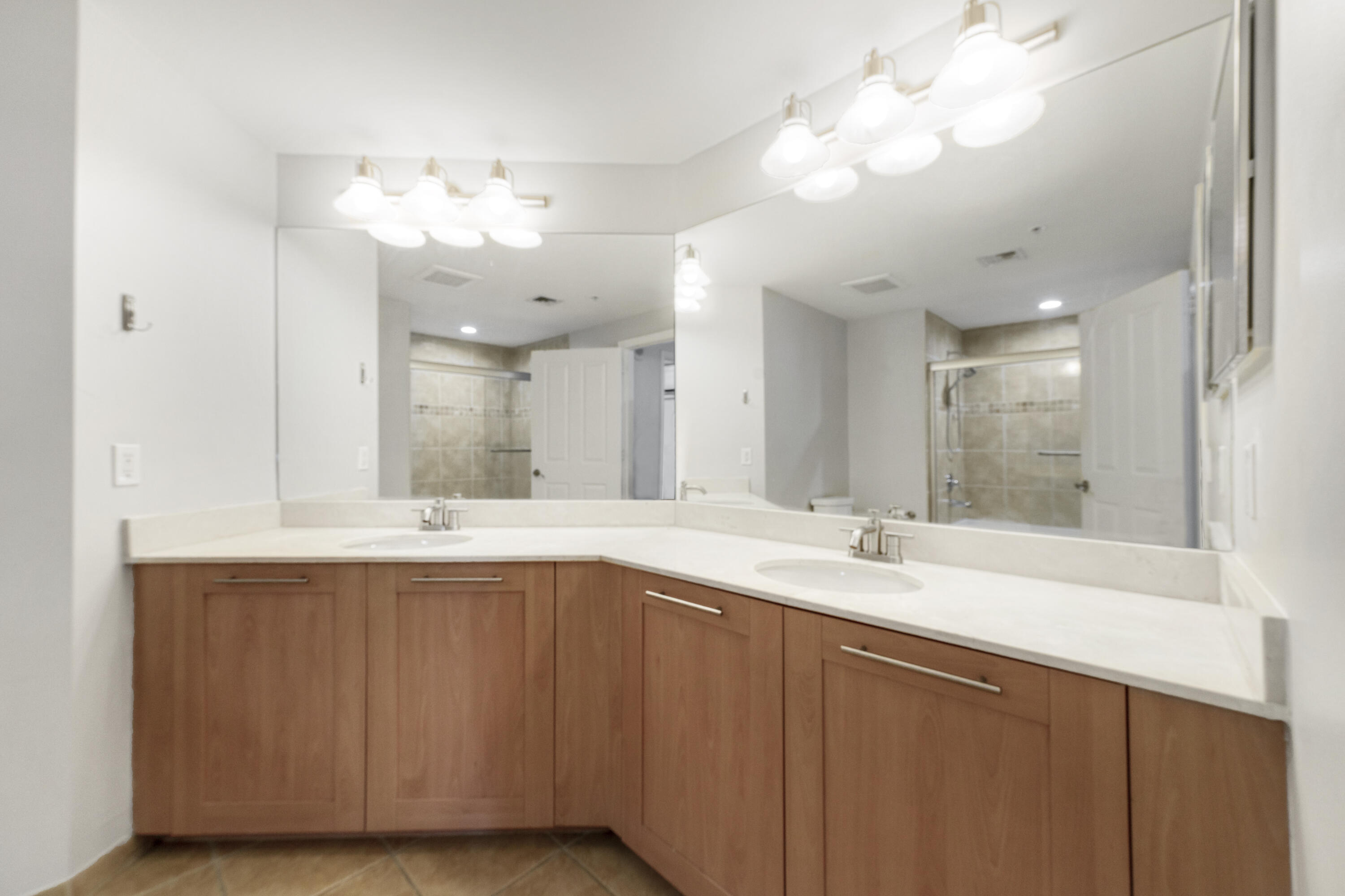511 SE 5th Ave #1116 Fort Lauderdale, FL 33301
