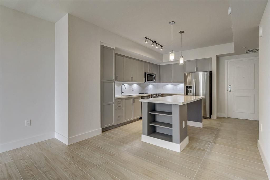 215 N New Riv Dr E #1550