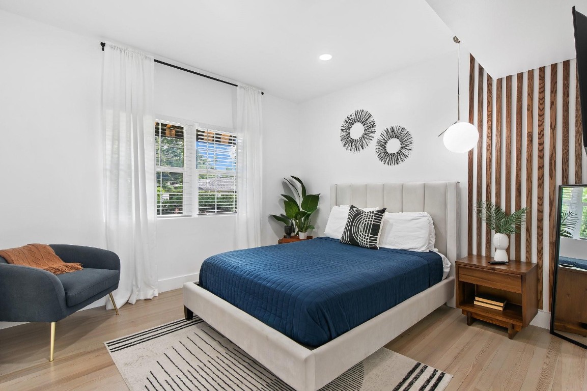 615 SE 11th Fort Lauderdale, FL 33301