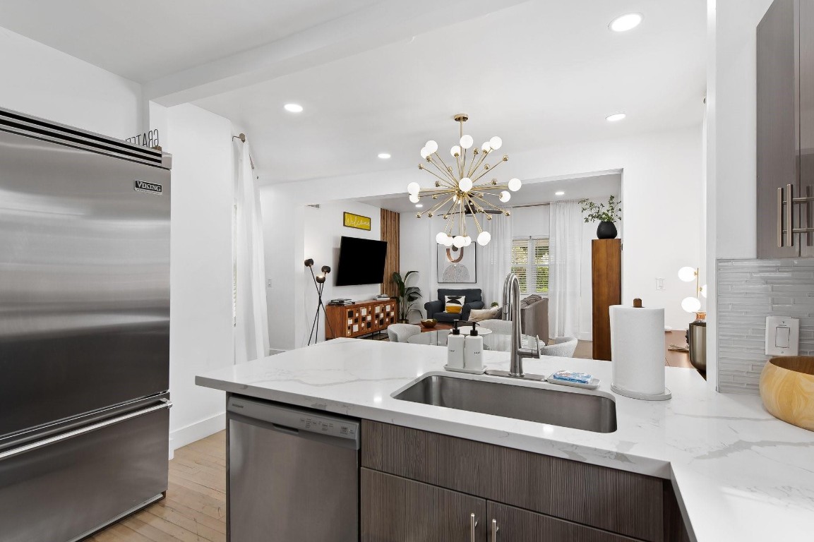 615 SE 11th Fort Lauderdale, FL 33301