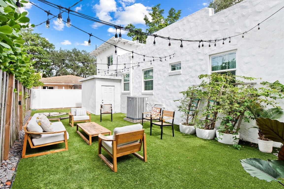 615 SE 11th Fort Lauderdale, FL 33301