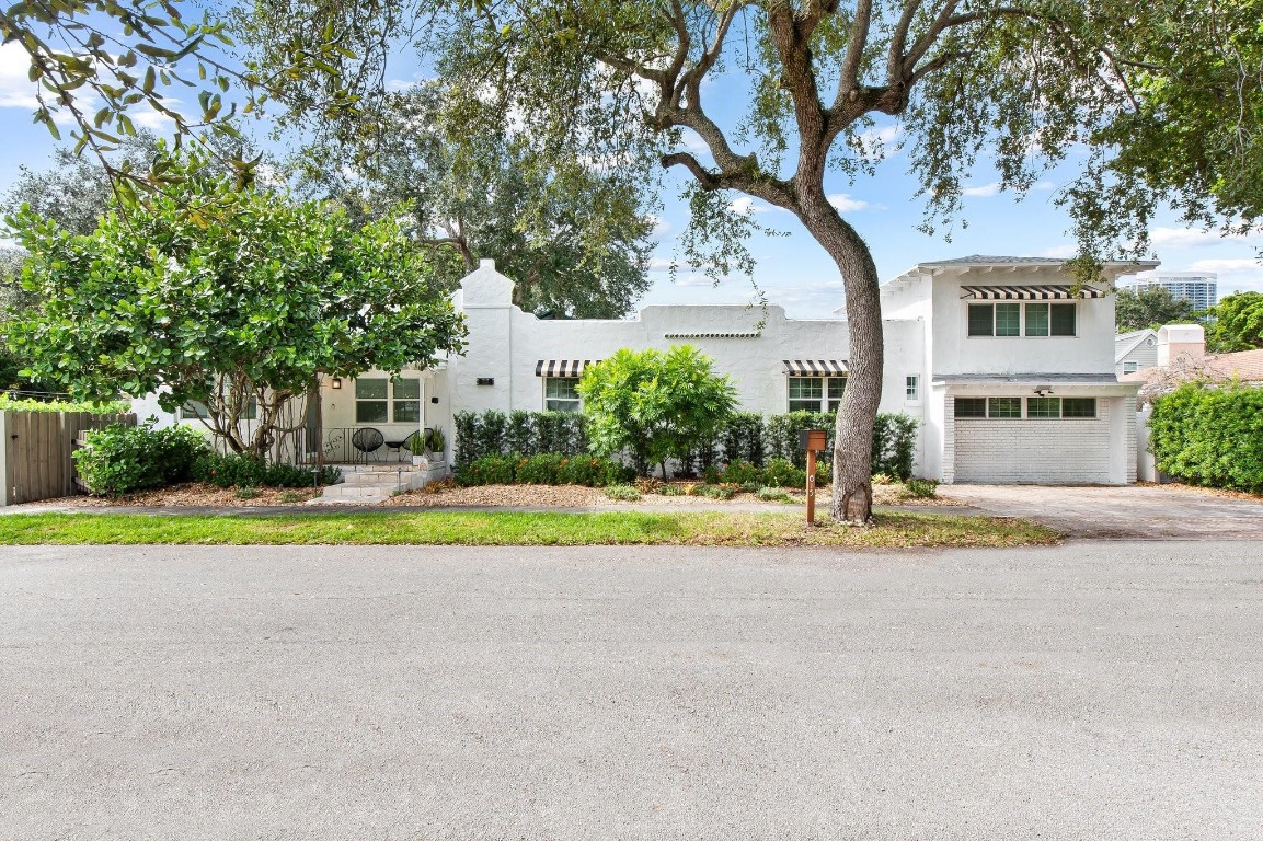 615 SE 11th Fort Lauderdale, FL 33301