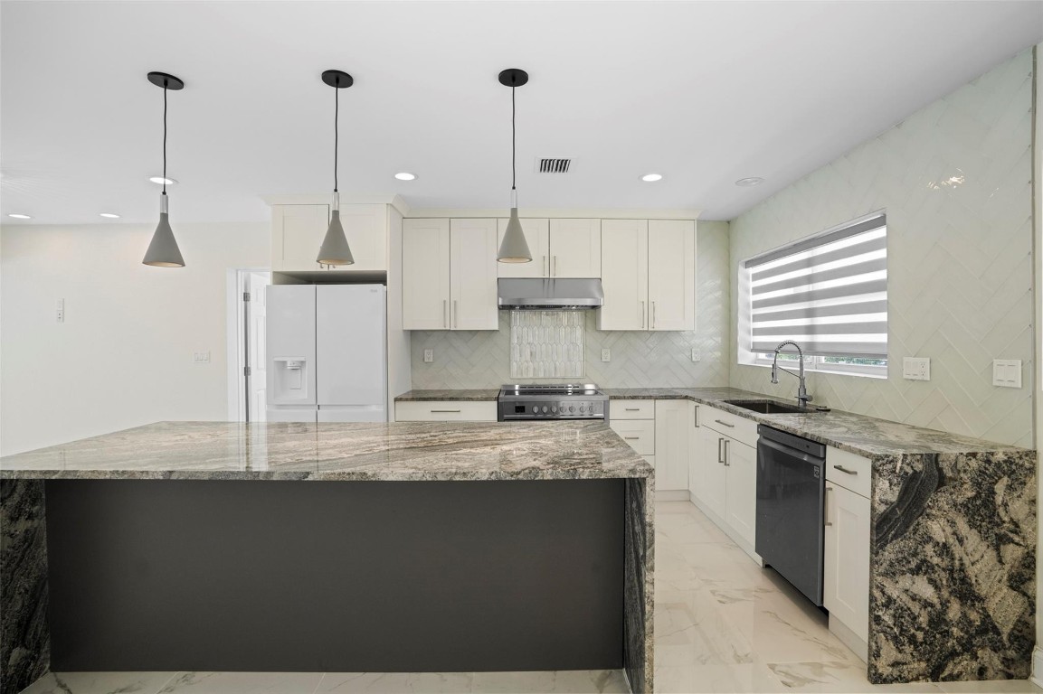 2116 Mariner Fort Lauderdale, FL 33316