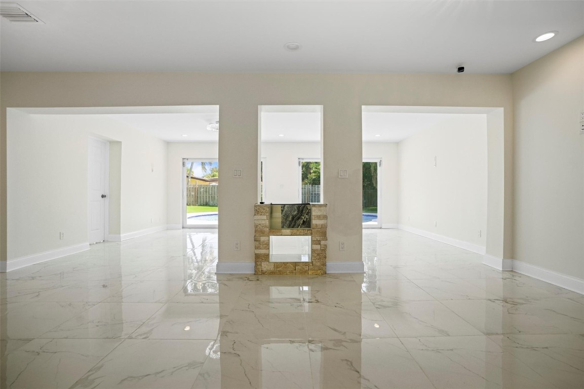 2116 Mariner Fort Lauderdale, FL 33316