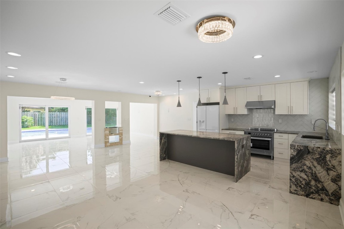 2116 Mariner Fort Lauderdale, FL 33316