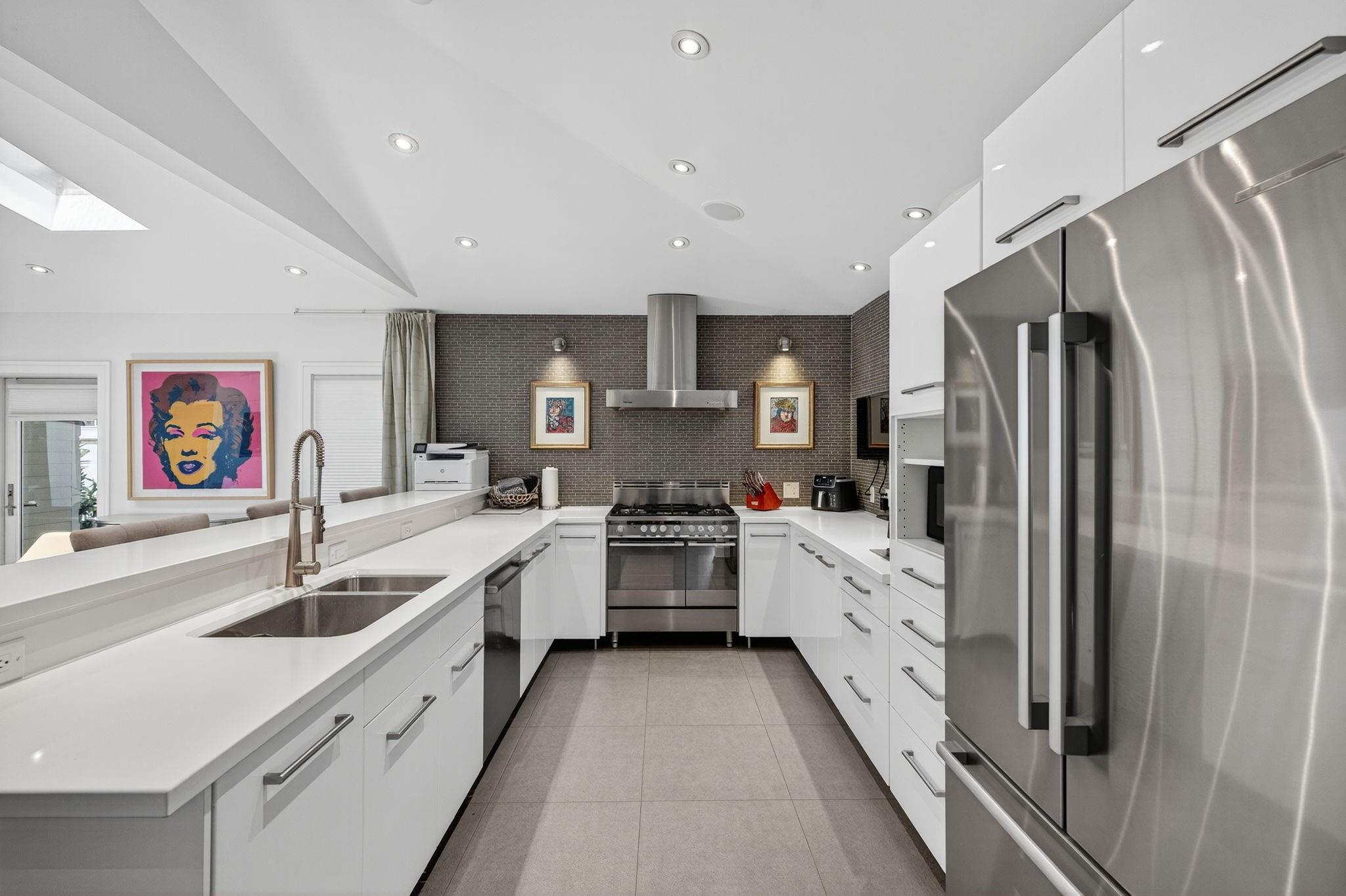 2925 N Atlantic Bl Fort Lauderdale, FL 33308