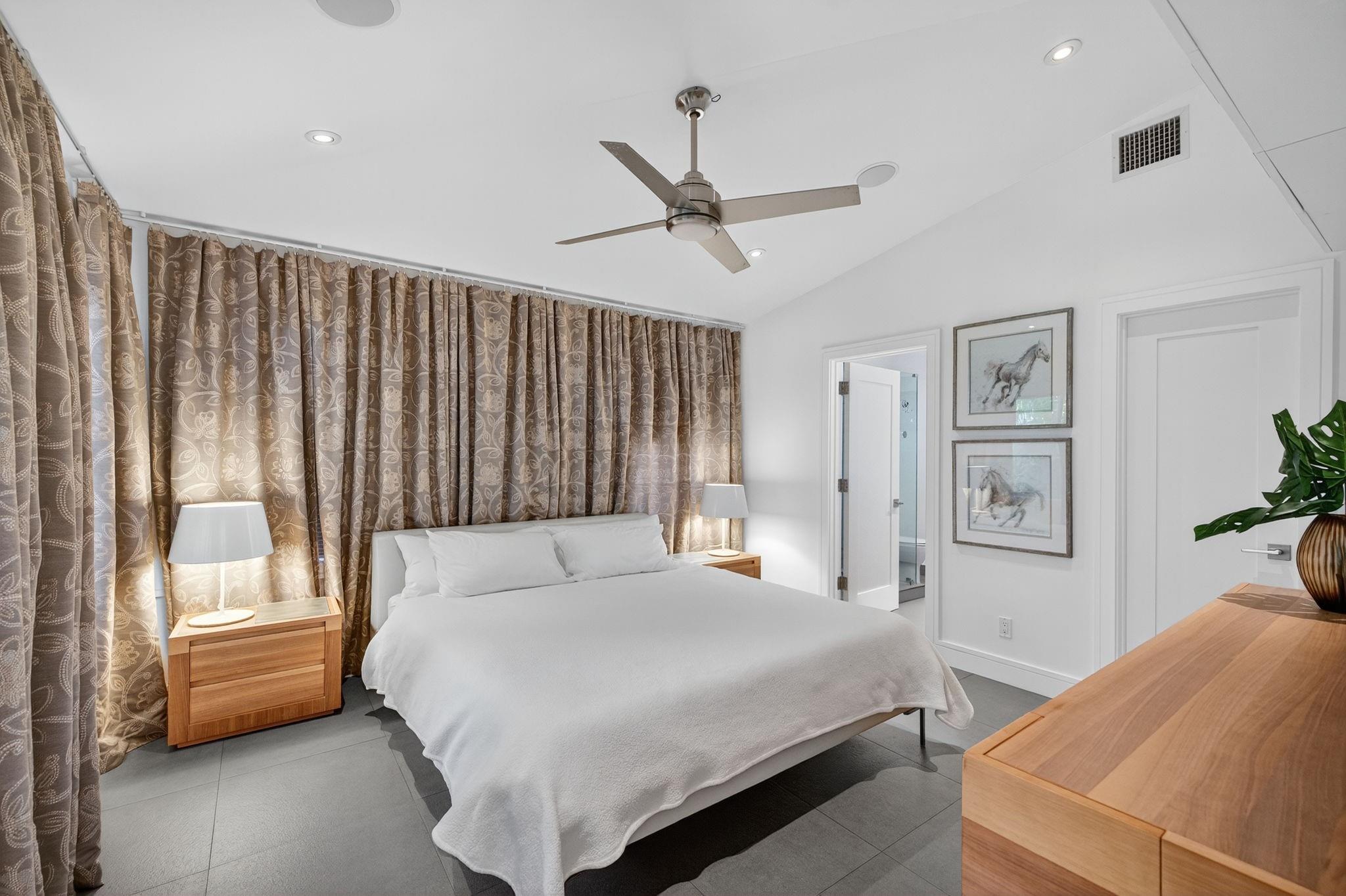 2925 N Atlantic Bl Fort Lauderdale, FL 33308