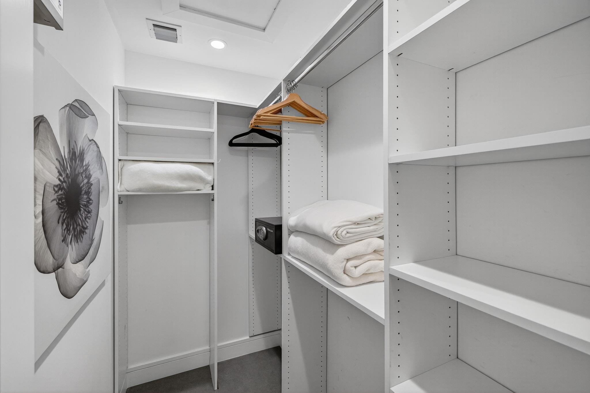 2925 N Atlantic Bl Fort Lauderdale, FL 33308