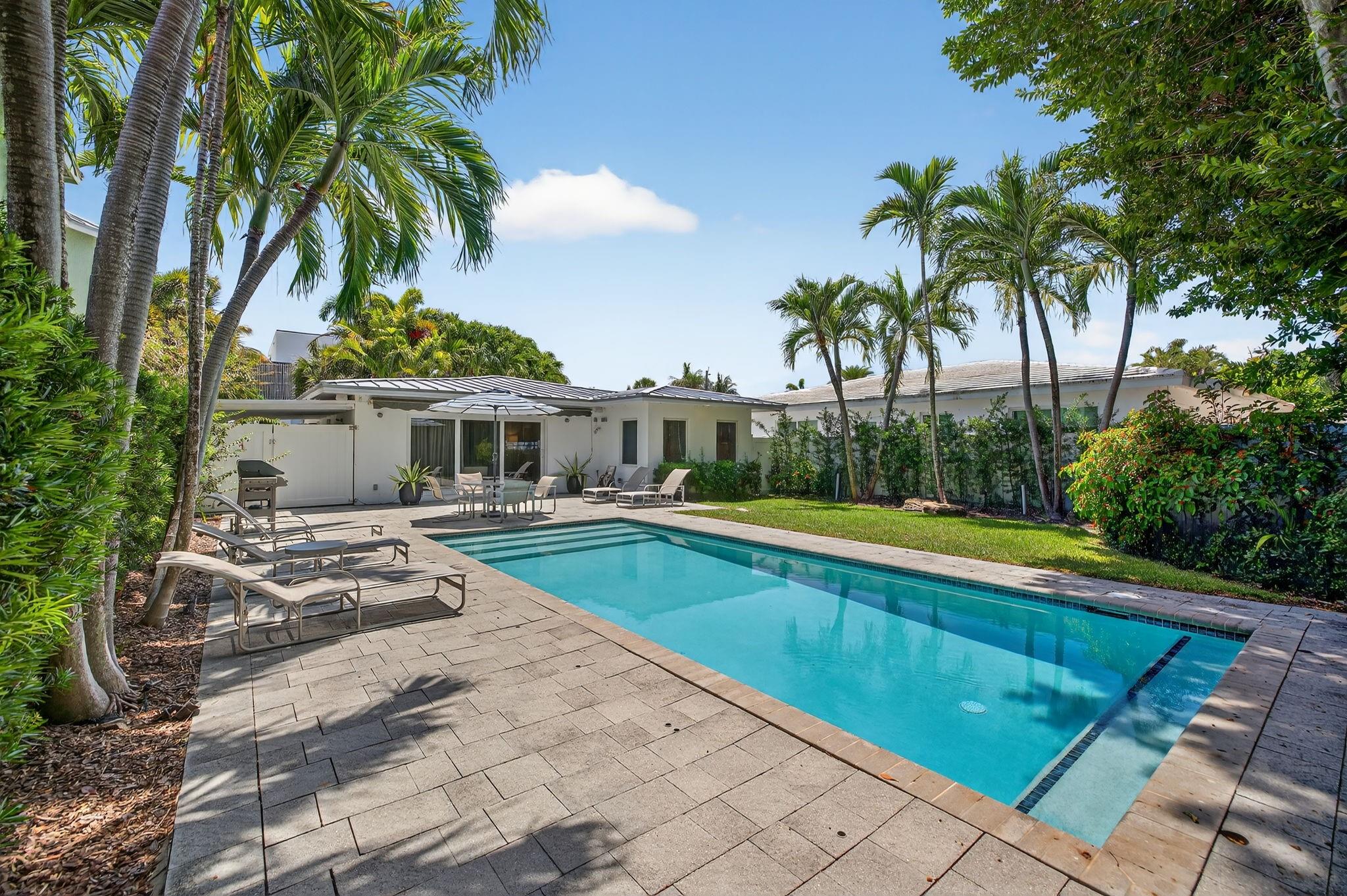 2925 N Atlantic Bl Fort Lauderdale, FL 33308