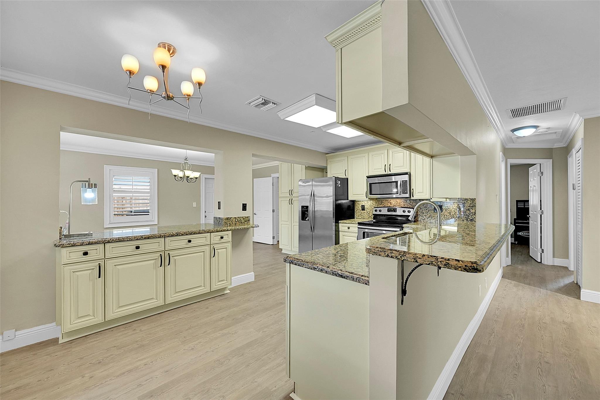 351 NE 42nd Ct
