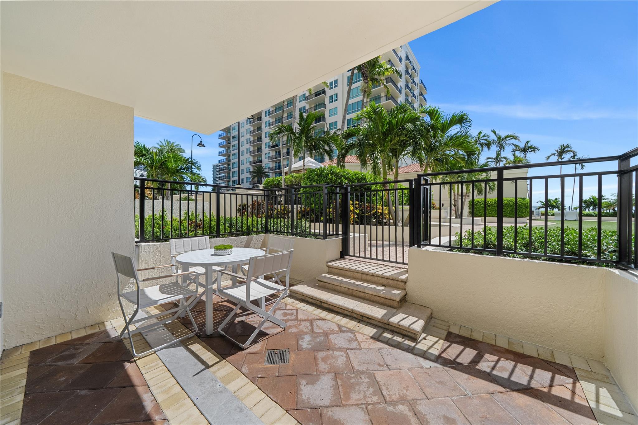 610 W Las Olas Blvd #721N Fort Lauderdale, FL 33312