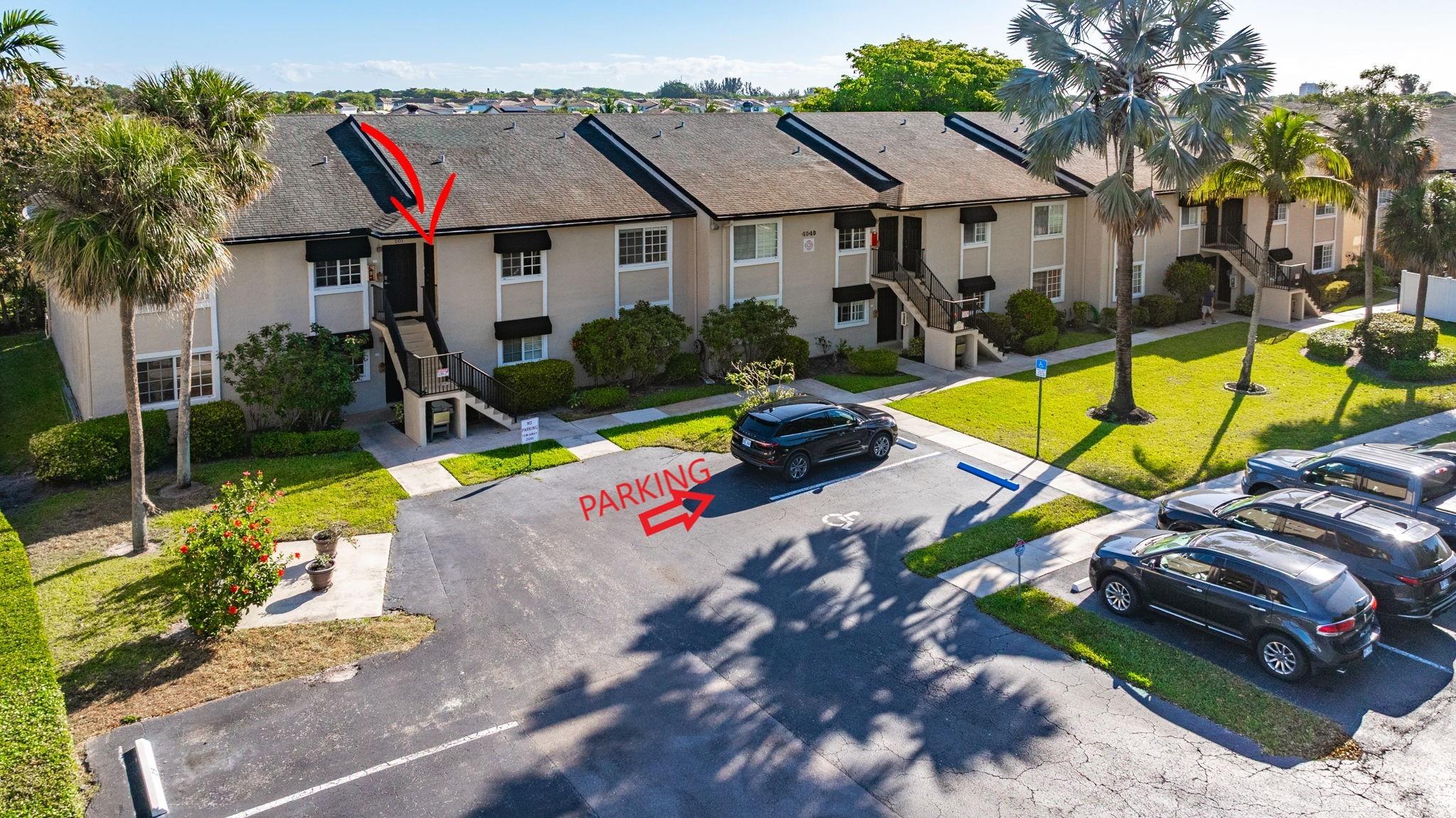 4040 Crystal Lk Dr #202