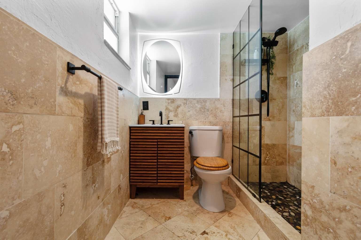 651 NE 60th St #22 Miami, FL 33137