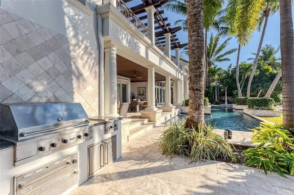 1313 E Lake Dr Fort Lauderdale, FL 33316