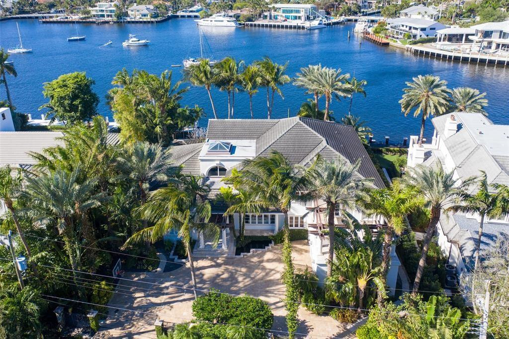 1313 E Lake Dr Fort Lauderdale, FL 33316