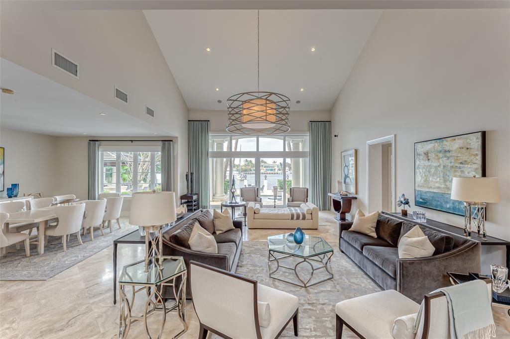 1313 E Lake Dr Fort Lauderdale, FL 33316