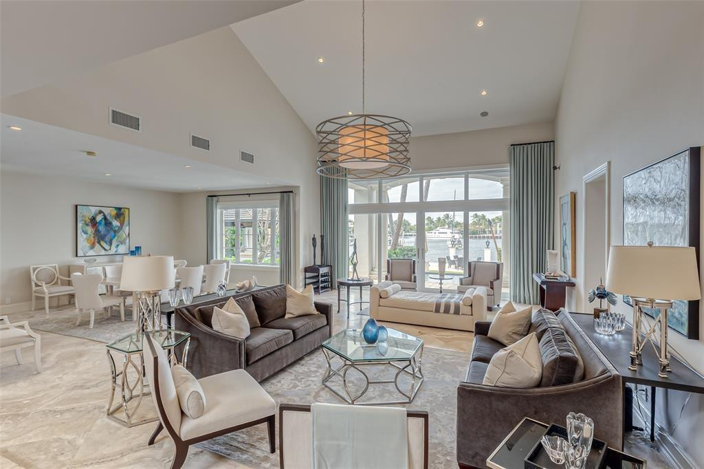 1313 E Lake Dr Fort Lauderdale, FL 33316