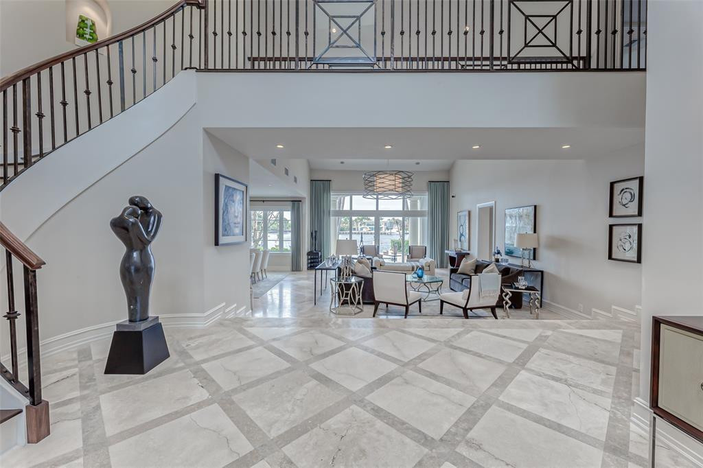 1313 E Lake Dr Fort Lauderdale, FL 33316