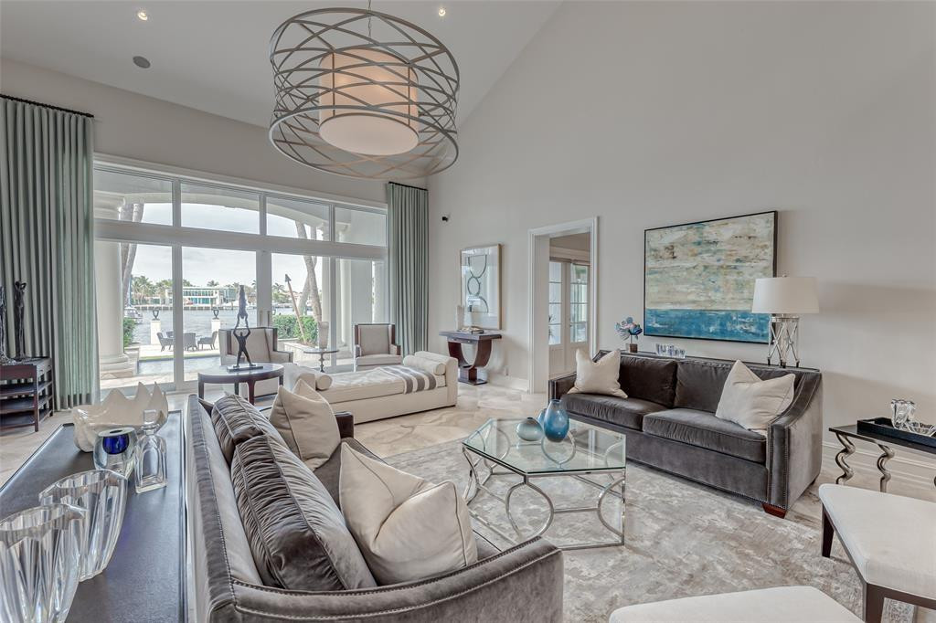 1313 E Lake Dr Fort Lauderdale, FL 33316