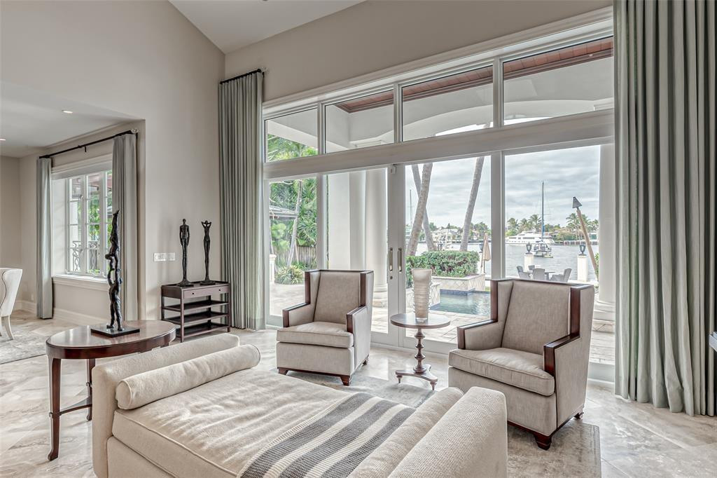 1313 E Lake Dr Fort Lauderdale, FL 33316