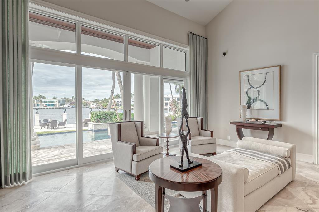 1313 E Lake Dr Fort Lauderdale, FL 33316