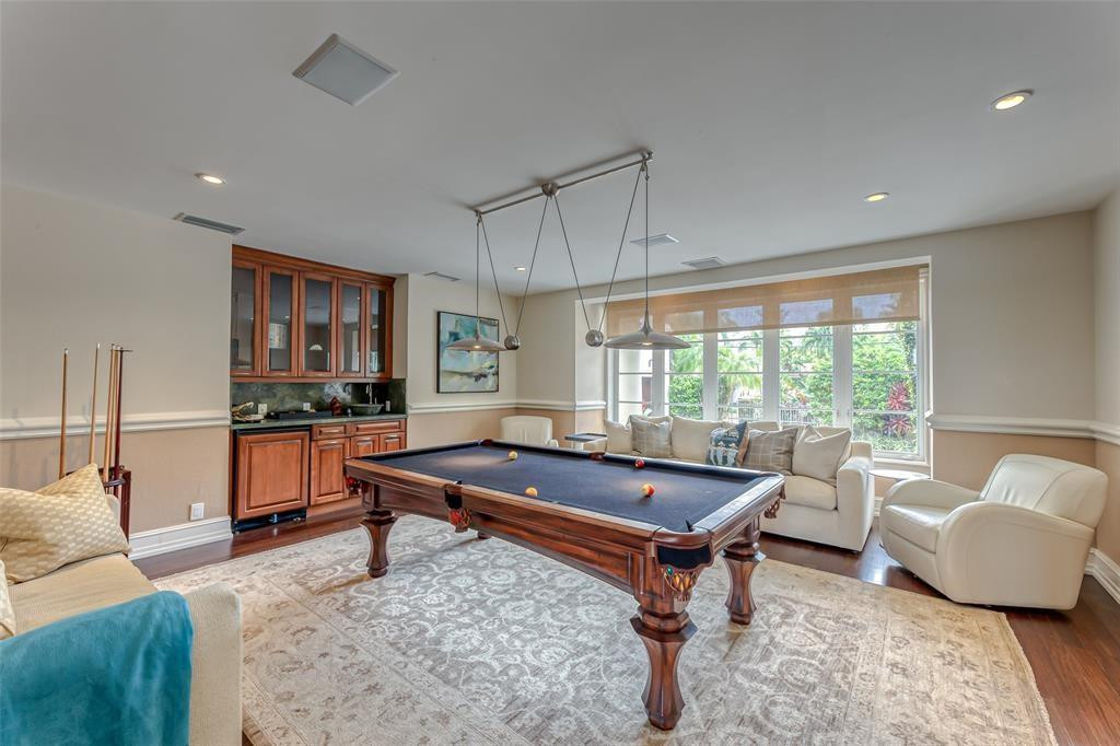 1313 E Lake Dr Fort Lauderdale, FL 33316