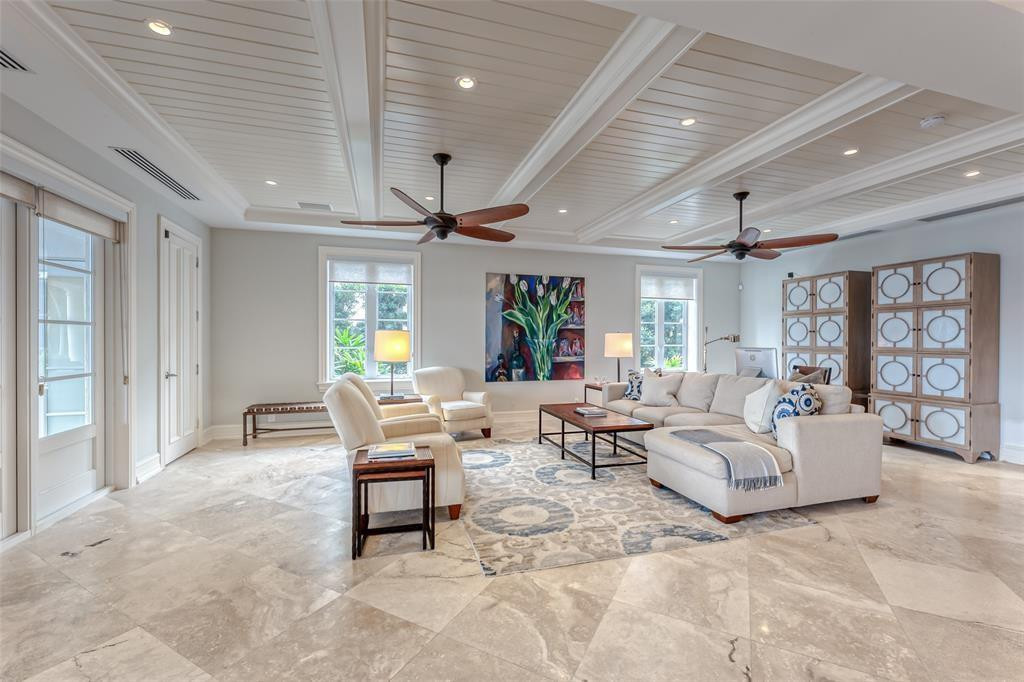 1313 E Lake Dr Fort Lauderdale, FL 33316