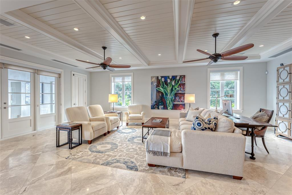 1313 E Lake Dr Fort Lauderdale, FL 33316