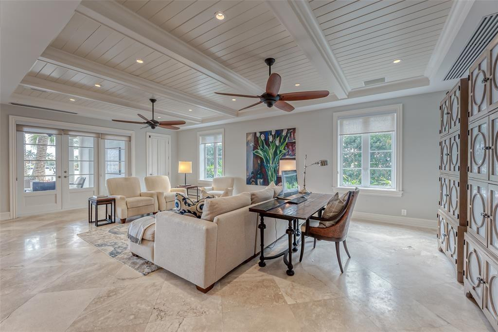 1313 E Lake Dr Fort Lauderdale, FL 33316