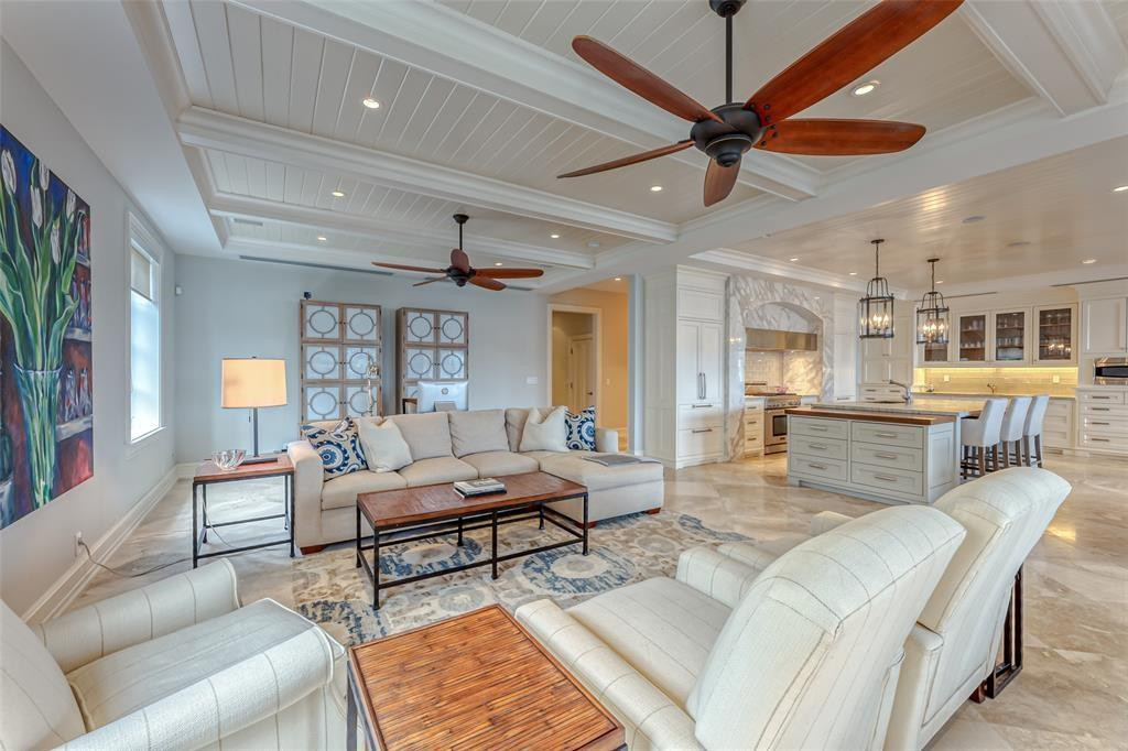 1313 E Lake Dr Fort Lauderdale, FL 33316