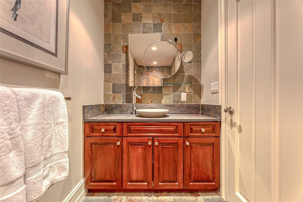 1313 E Lake Dr Fort Lauderdale, FL 33316