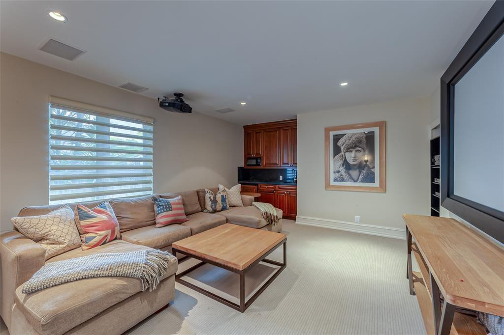 1313 E Lake Dr Fort Lauderdale, FL 33316