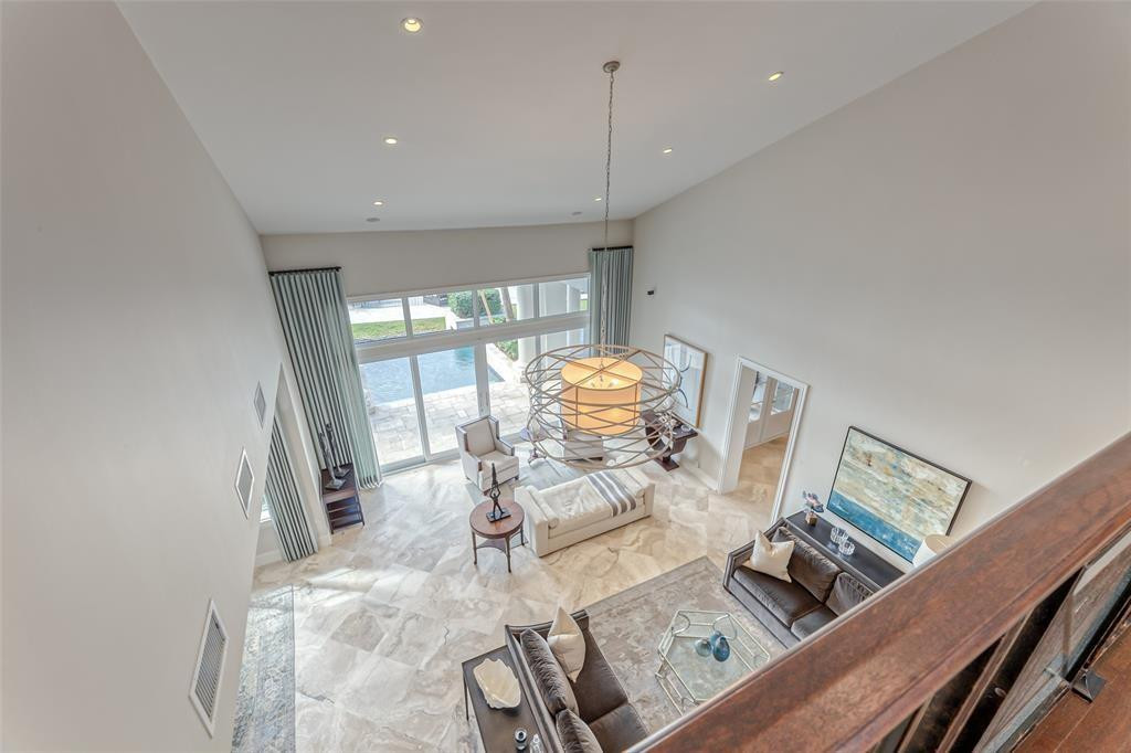 1313 E Lake Dr Fort Lauderdale, FL 33316