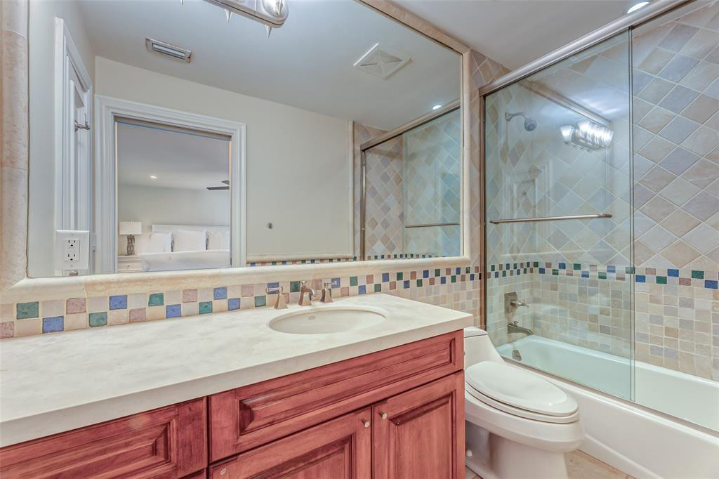 1313 E Lake Dr Fort Lauderdale, FL 33316