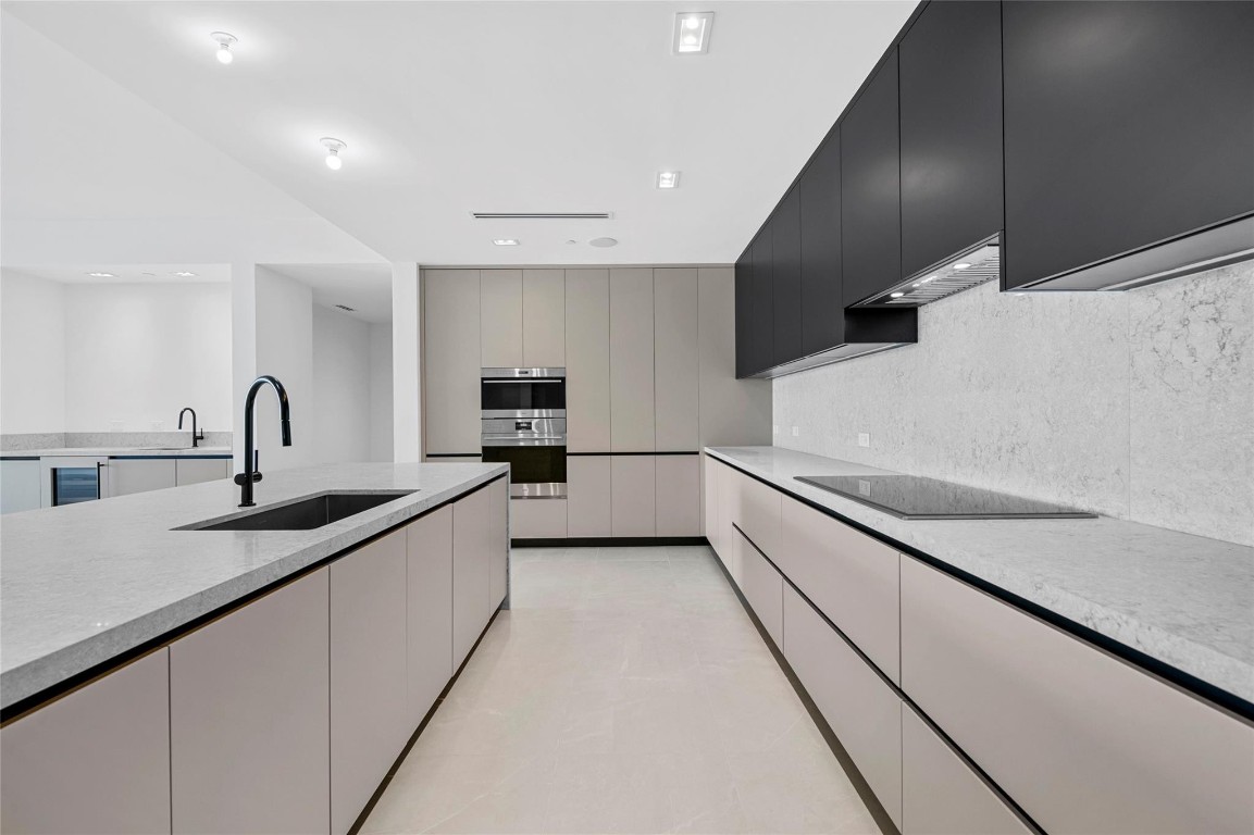 160 Isle Of Venice #302 Fort Lauderdale, FL 33301