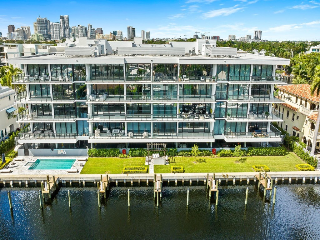 160 Isle Of Venice #302 Fort Lauderdale, FL 33301