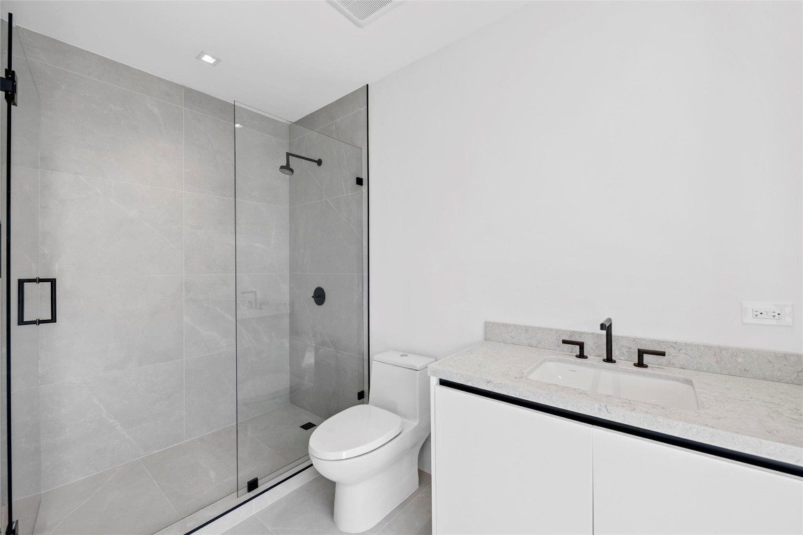 160 Isle Of Venice #302 Fort Lauderdale, FL 33301