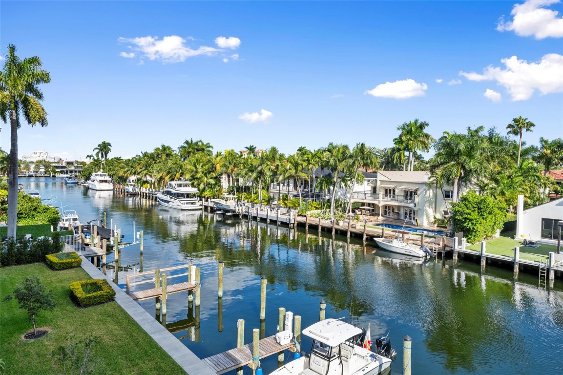 160 Isle Of Venice #302 Fort Lauderdale, FL 33301