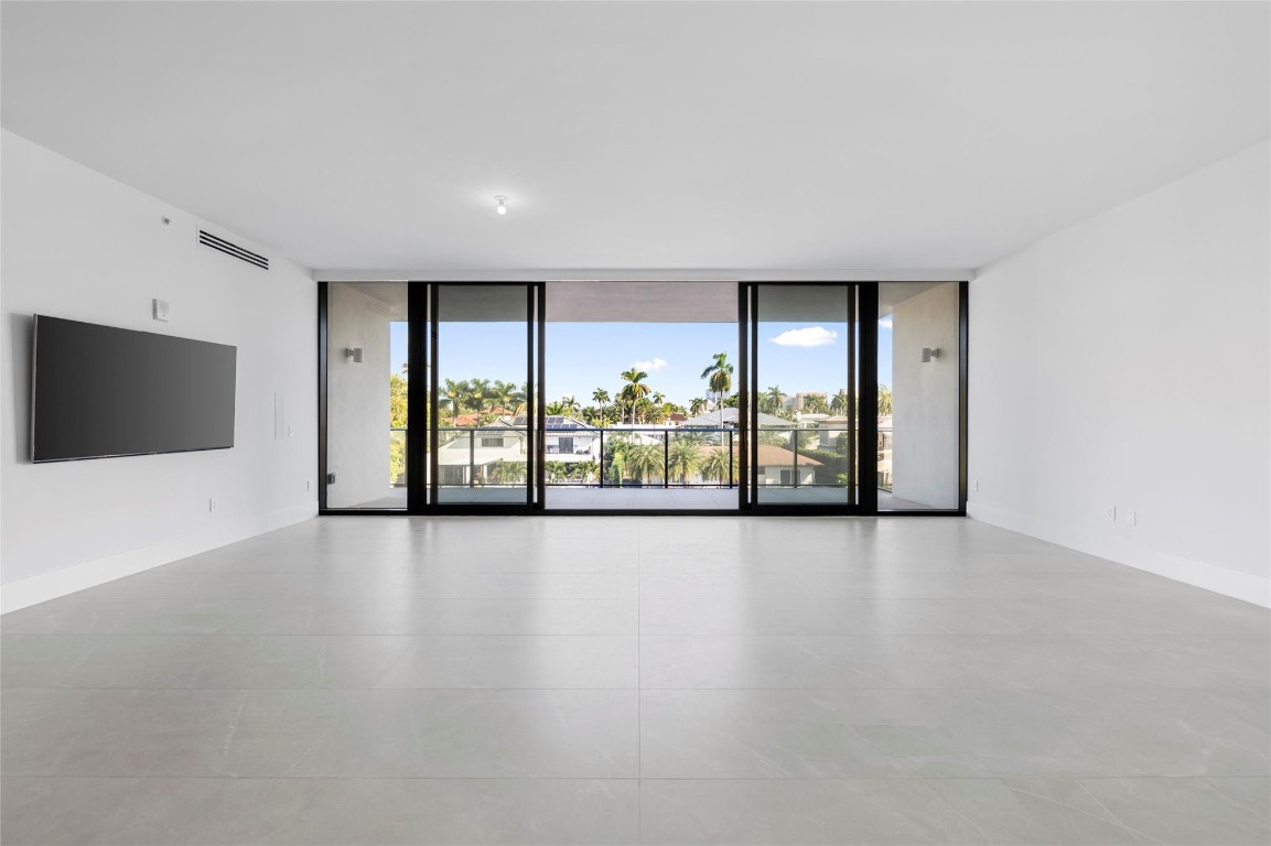 160 Isle Of Venice #302 Fort Lauderdale, FL 33301