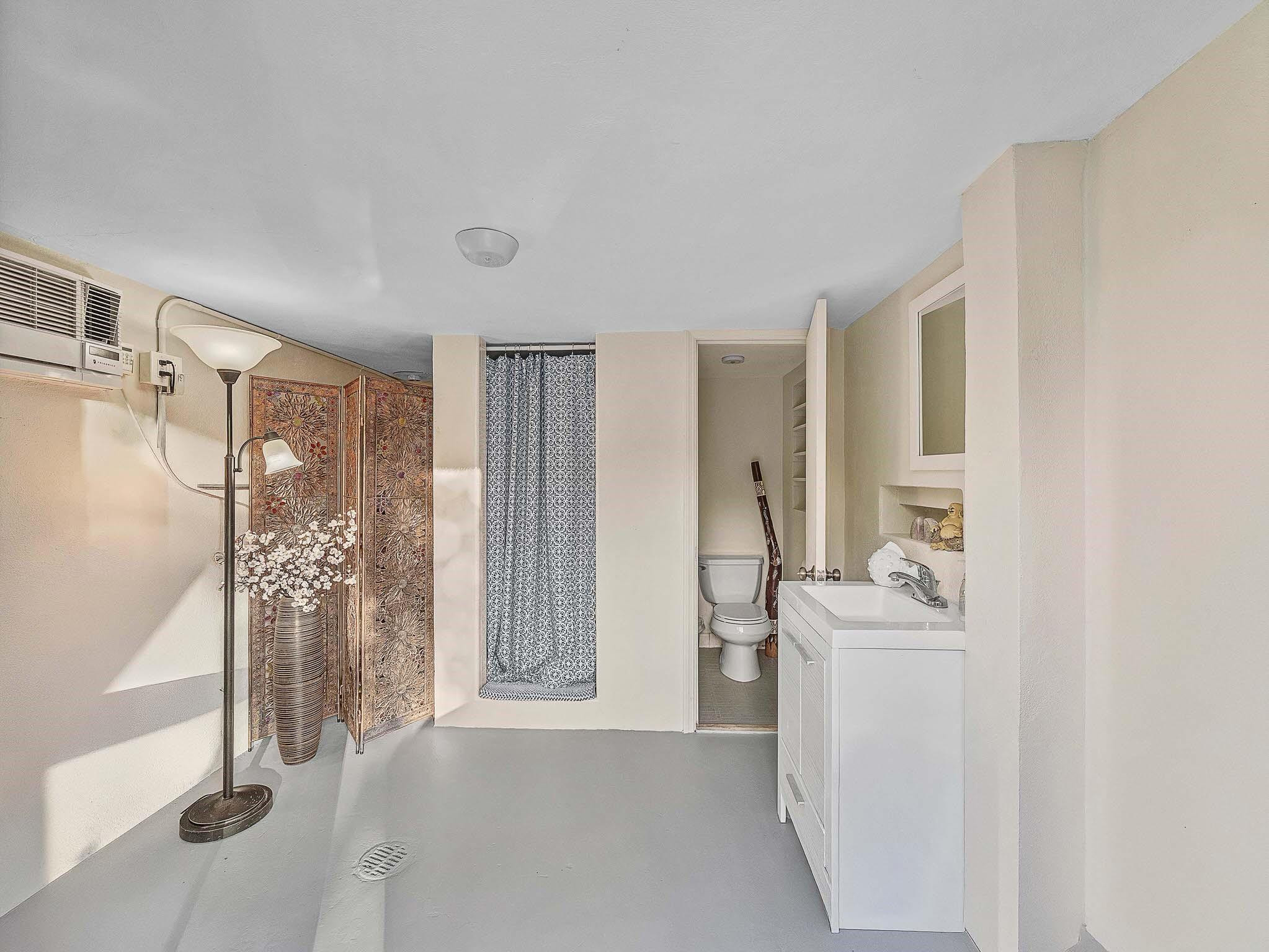 715 N Victoria Park Fort Lauderdale, FL 33304