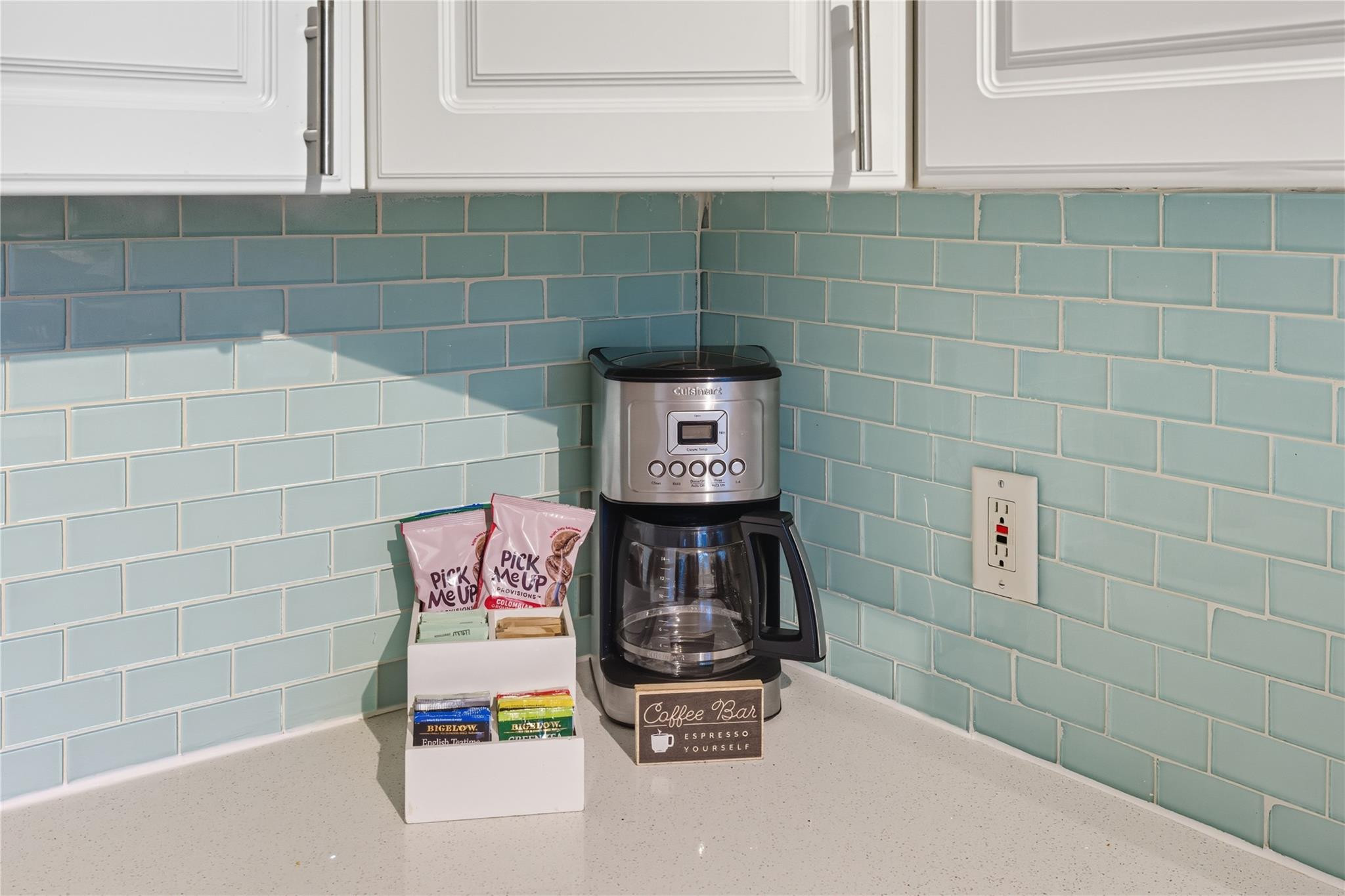 1145 NE 17th Fort Lauderdale, FL 33304