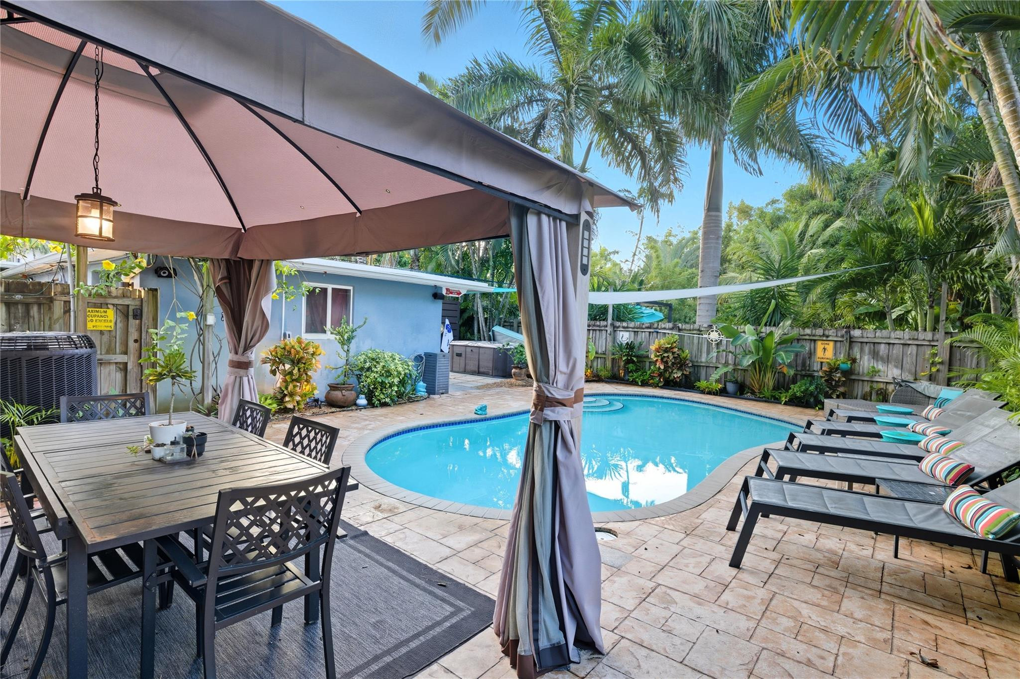 1145 NE 17th Fort Lauderdale, FL 33304