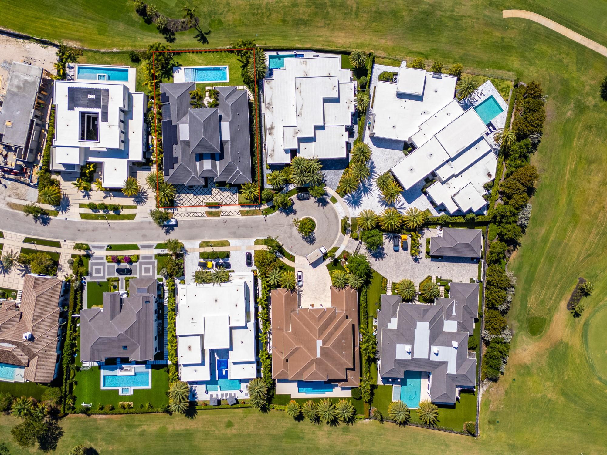 4013 Country Clb Fort Lauderdale, FL 33308