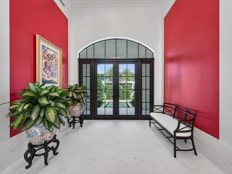 4013 Country Clb Fort Lauderdale, FL 33308